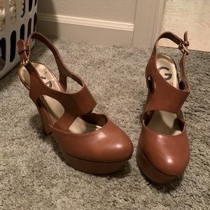 Brown guess high heels